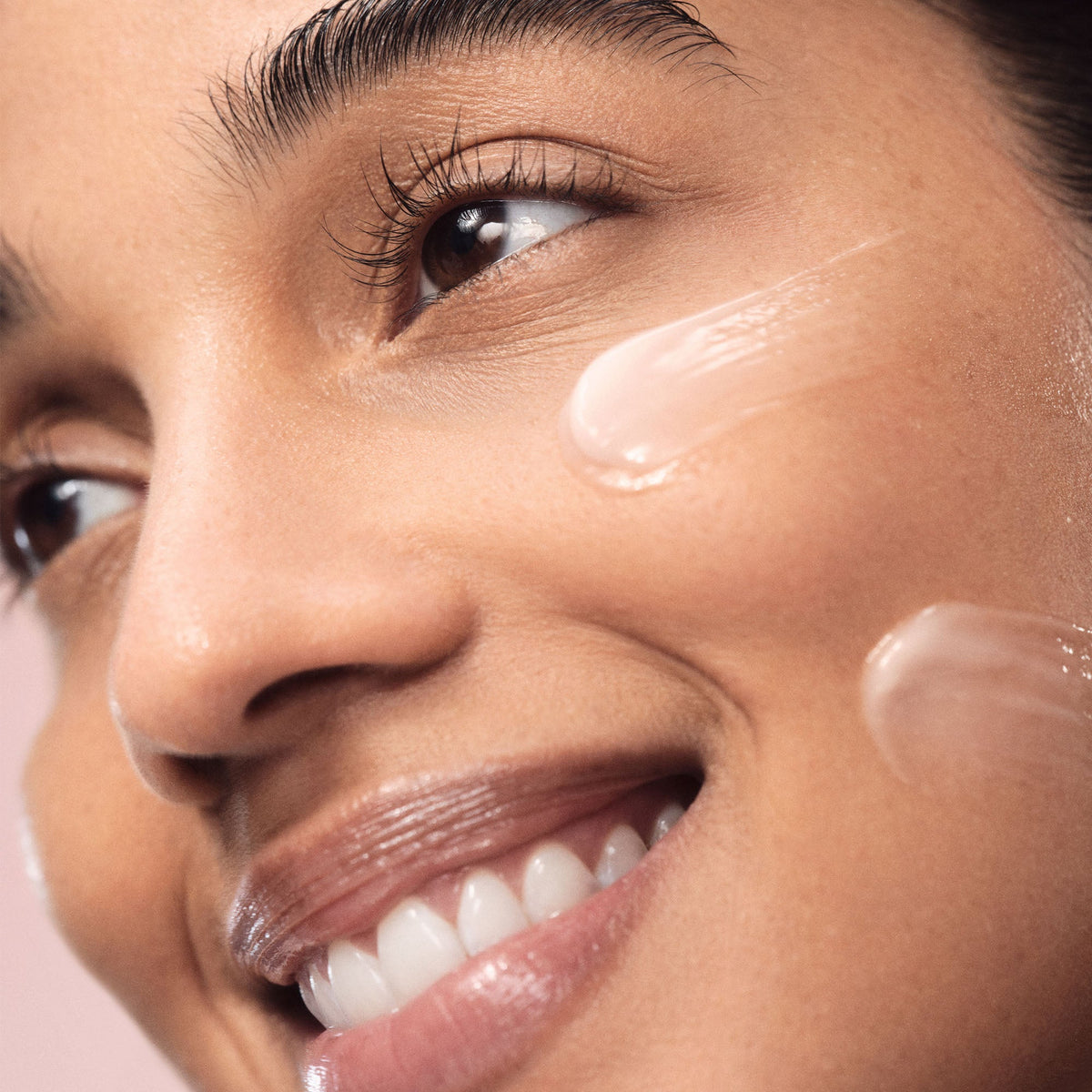 cloud-dew-gel-cream-moisturizer-t8 2026-Cloud-Dew-2.jpg