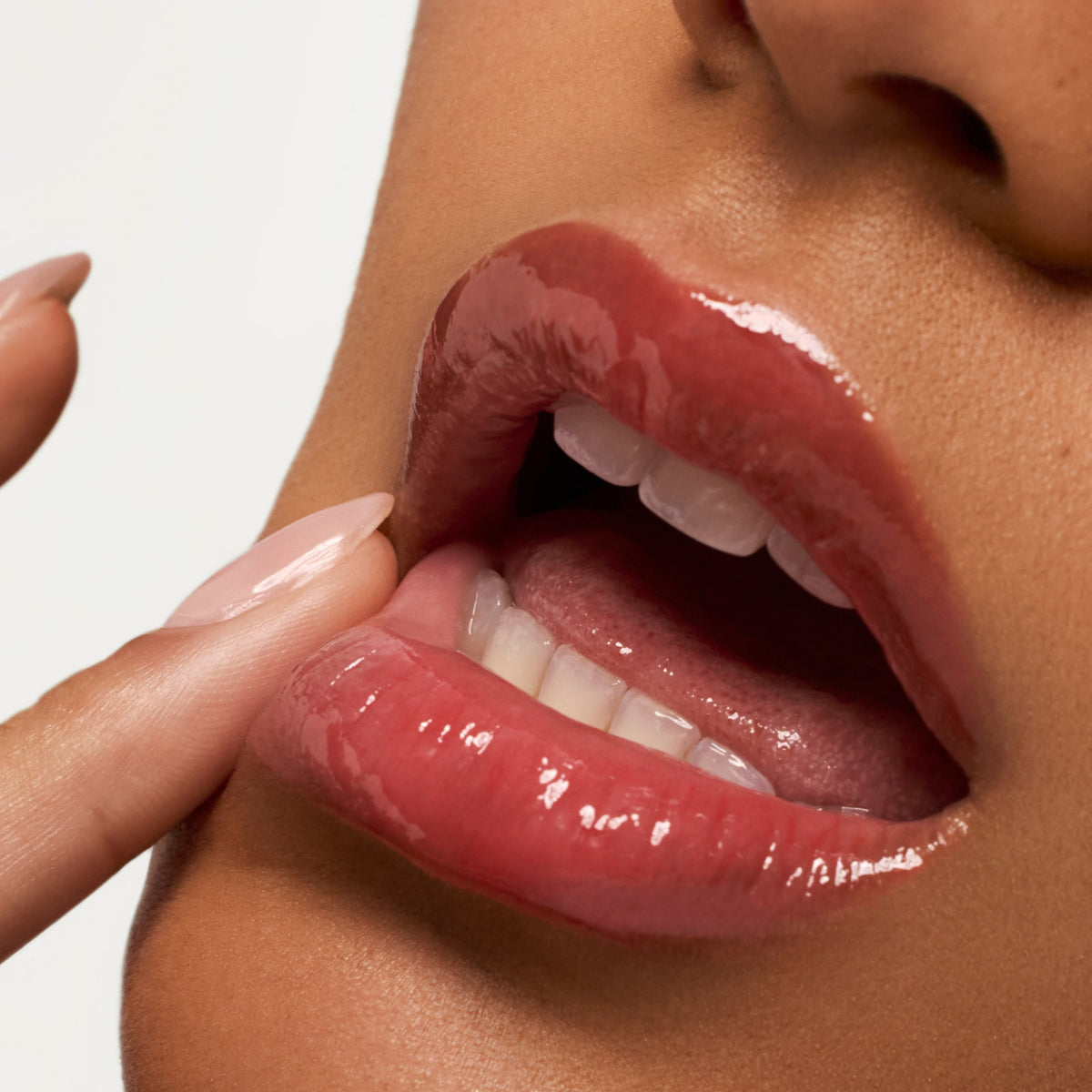 lip-butter-balm-poppy-y0 PDP_LBB-Poppy-2.jpg